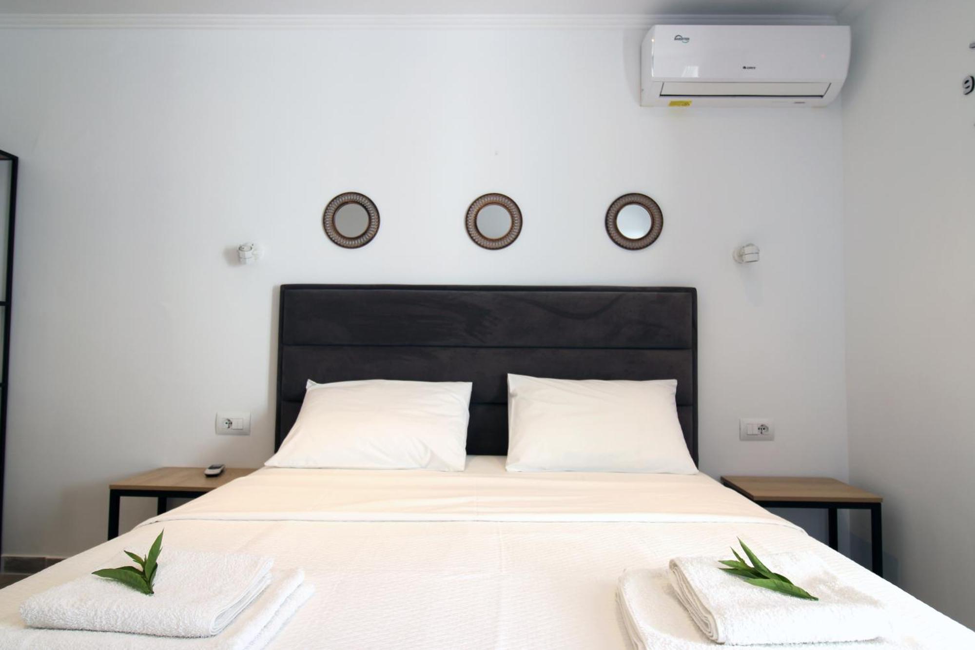 Aparthotel Melina'S Seaside Retreat Ksamil Exterior foto